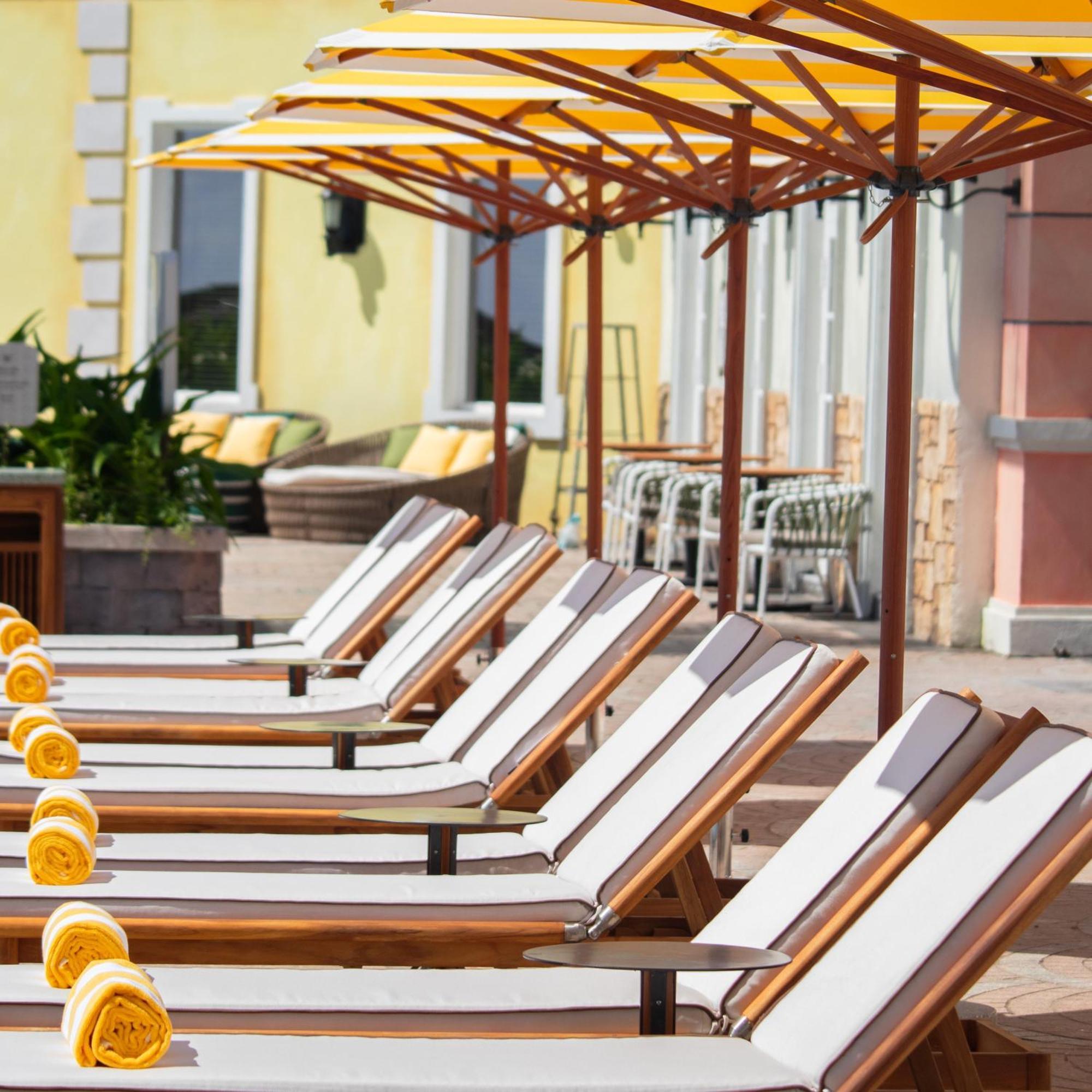 La Festa Phu Quoc, Curio Collection By Hilton Hotel Exterior photo